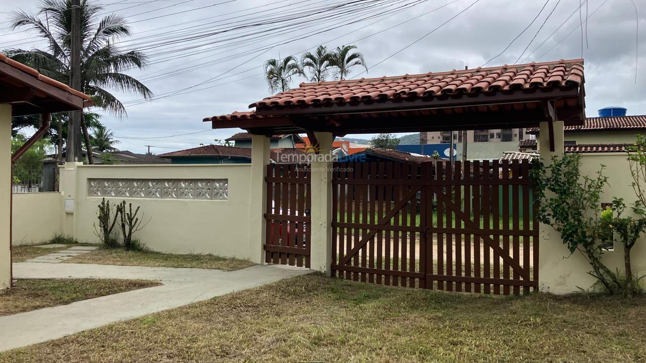 Casa para aluguel de temporada em Ubatuba (Maranduba)