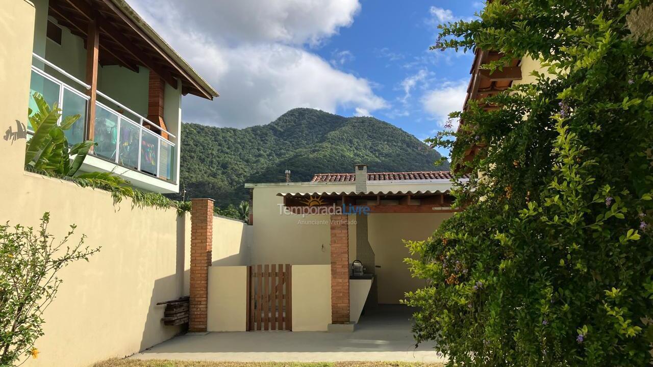 Casa para aluguel de temporada em Ubatuba (Maranduba)