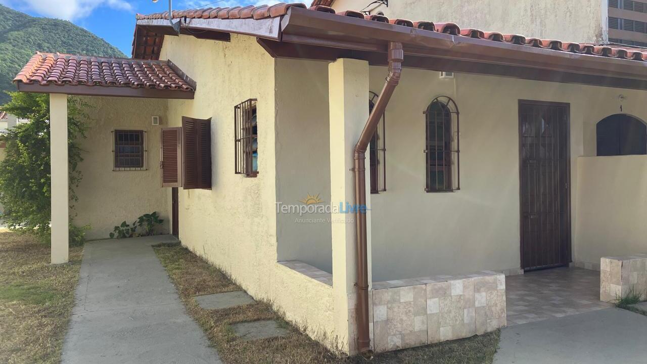 Casa para aluguel de temporada em Ubatuba (Maranduba)