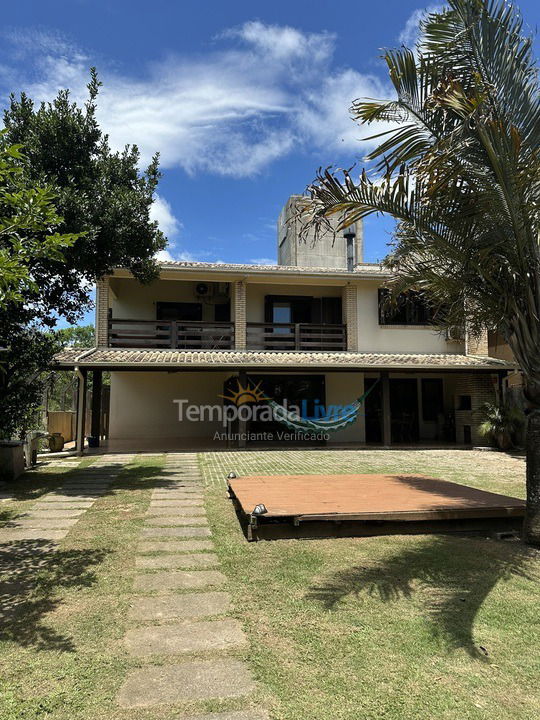 Casa para alquiler de vacaciones em Garopaba (Praia da Ferrugem)