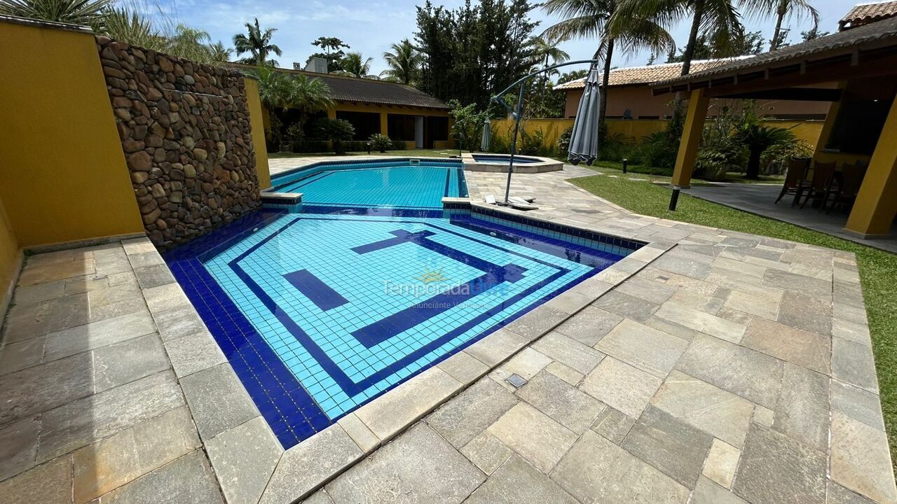 Casa para aluguel de temporada em Guarujá (Praia do Pernambuco)