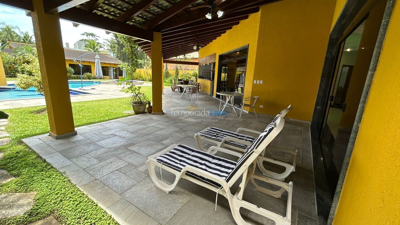 Casa para aluguel de temporada em Guarujá (Praia do Pernambuco)