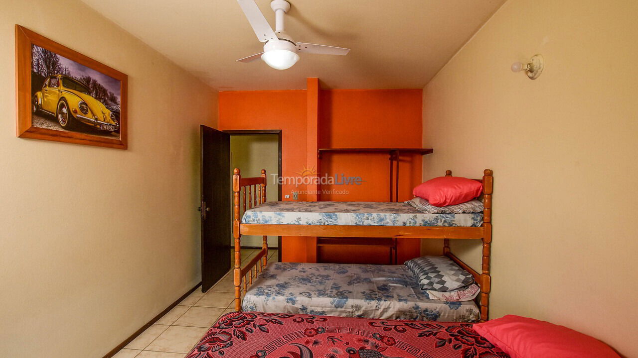 Apartamento para alquiler de vacaciones em Garopaba (Praia da Ferrugem)