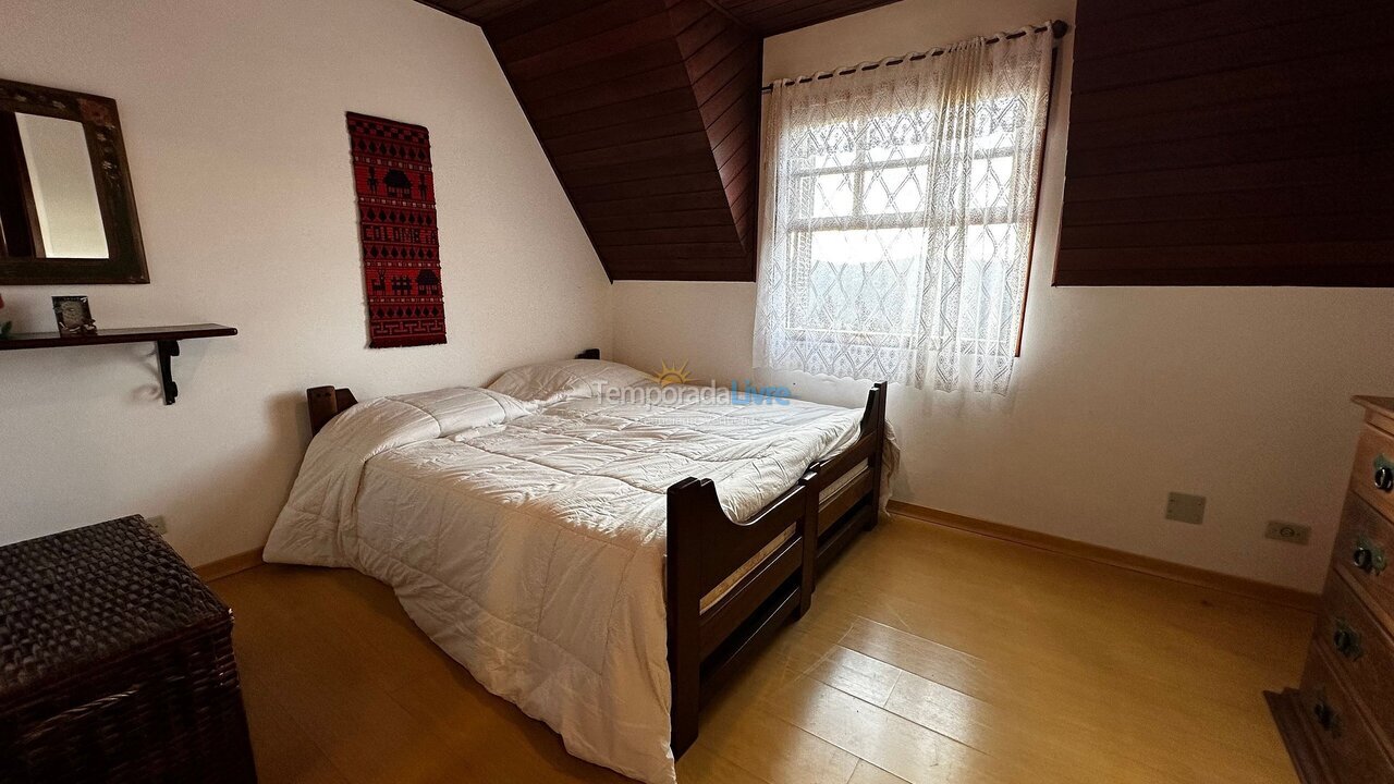 House for vacation rental in Campos do Jordão (Jardim Montebelo)