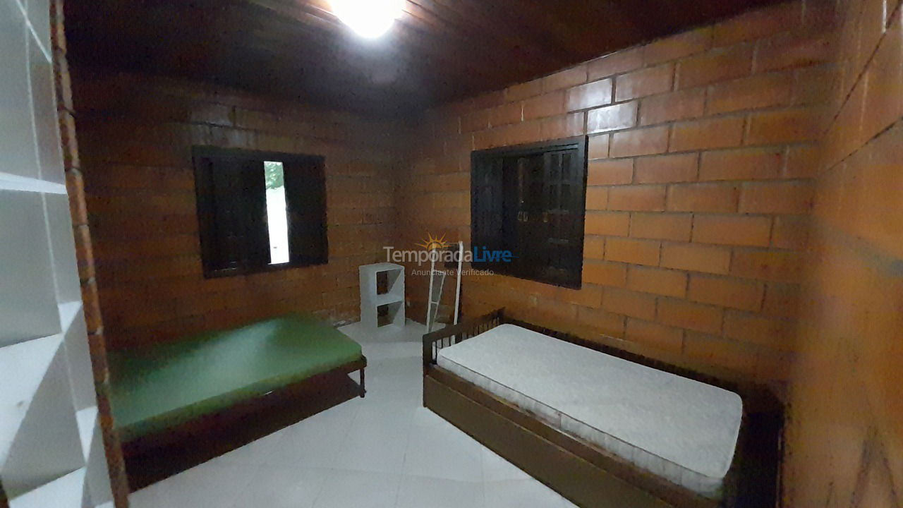 House for vacation rental in Caraguatatuba (Massaguaçu)