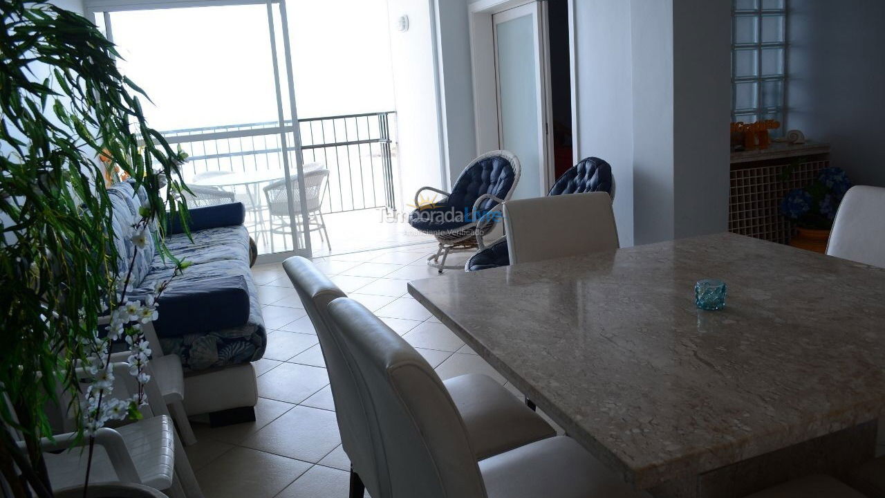 Apartamento para aluguel de temporada em Guarujá (Pitangueiras)