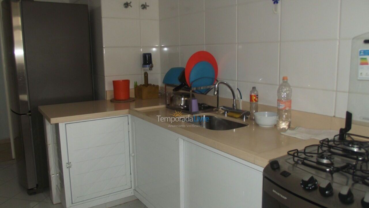 Apartamento para aluguel de temporada em Guarujá (Pitangueiras)