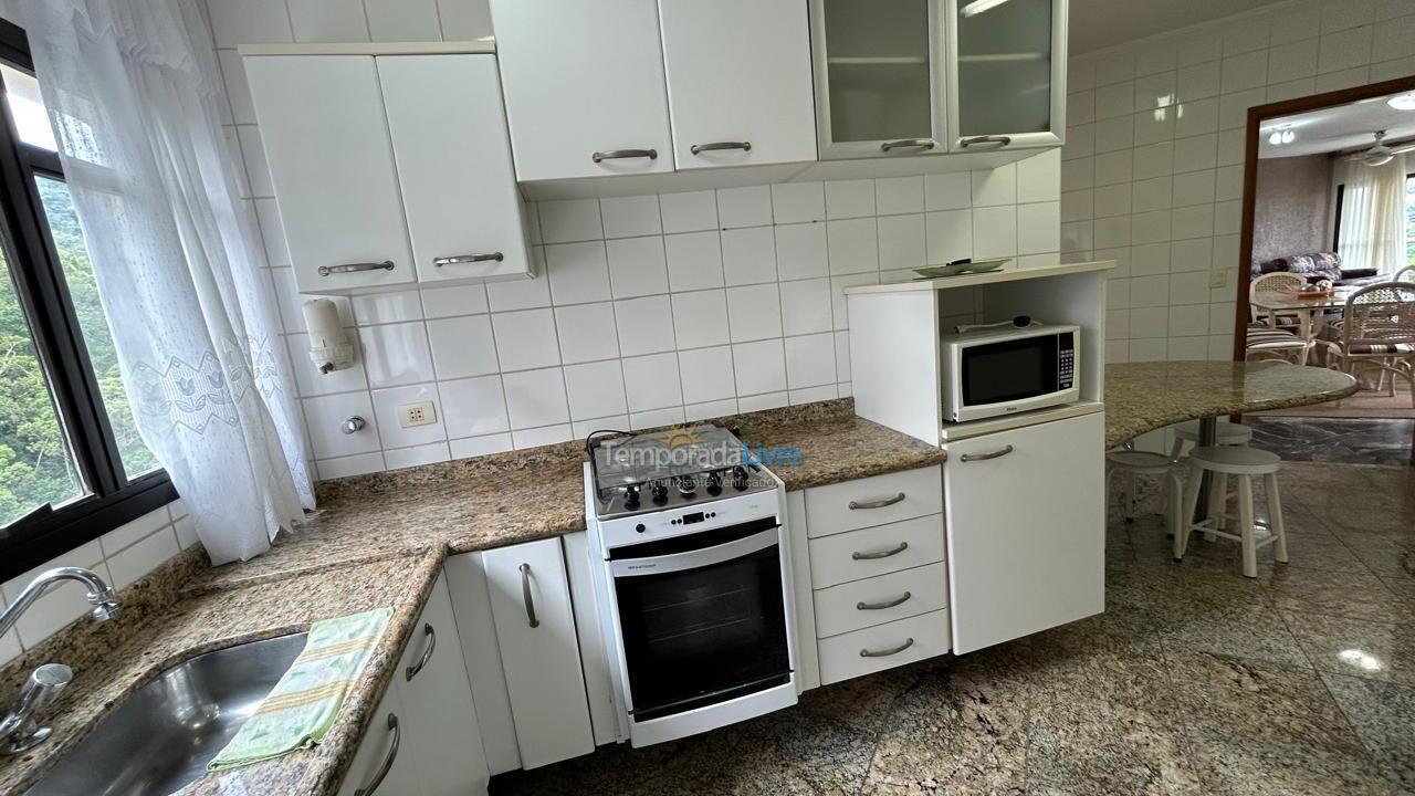 Apartamento para aluguel de temporada em Guarujá (Enseada)