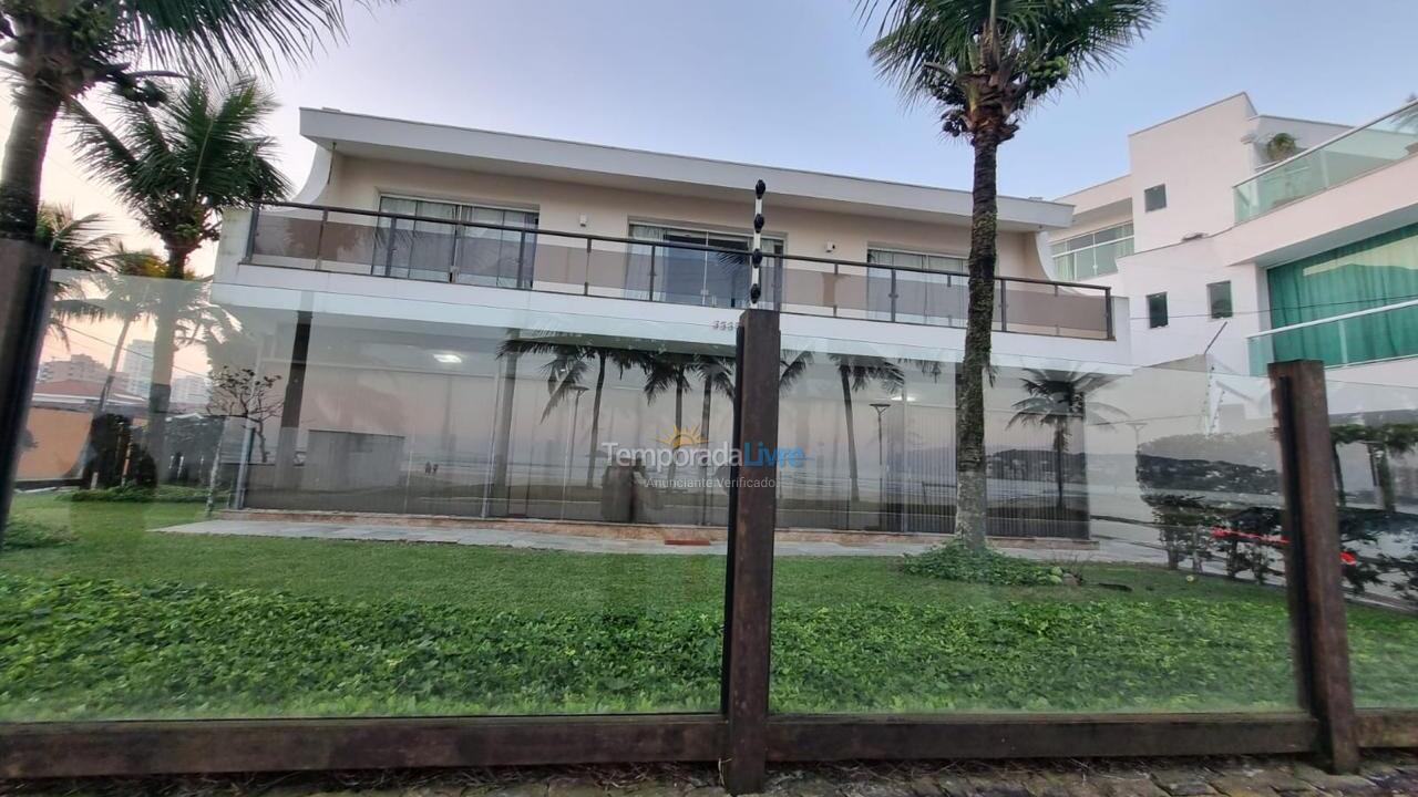 Casa para alquiler de vacaciones em Guarujá (Enseada)