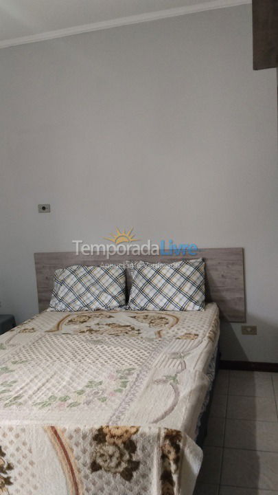 Apartment for vacation rental in Guarujá (Enseada)