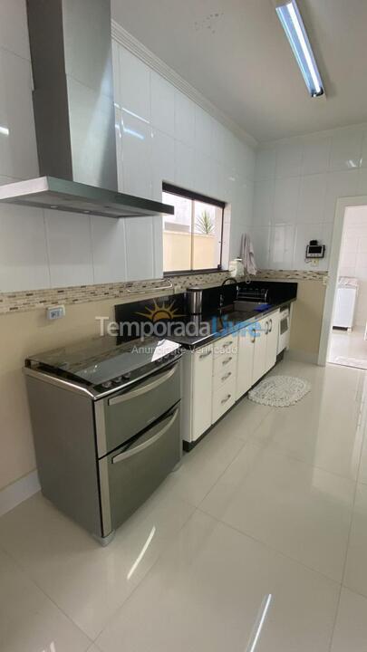 House for vacation rental in Guarujá (Praia do Pernambuco)