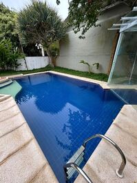 Wonderful house in Jardim Acapulco Condominium