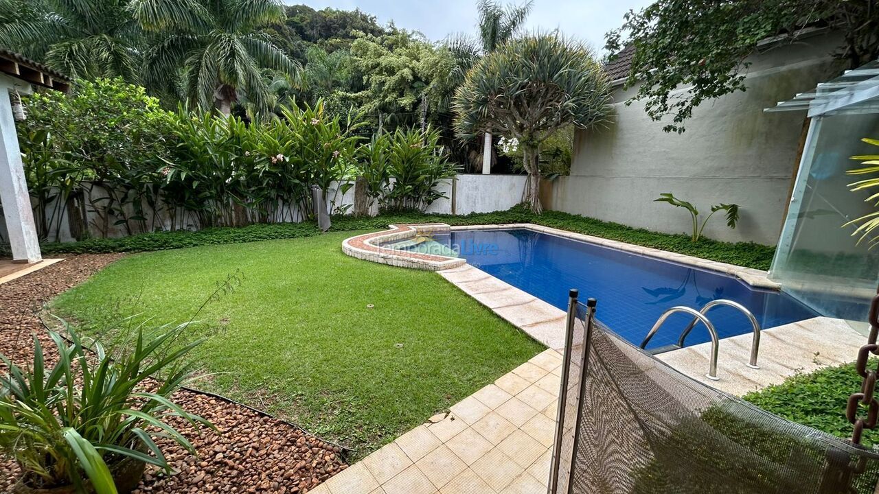 House for vacation rental in Guarujá (Praia de Pernanbuco)