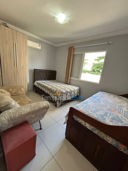 Apartment for vacation rental in Guarujá (Enseada)