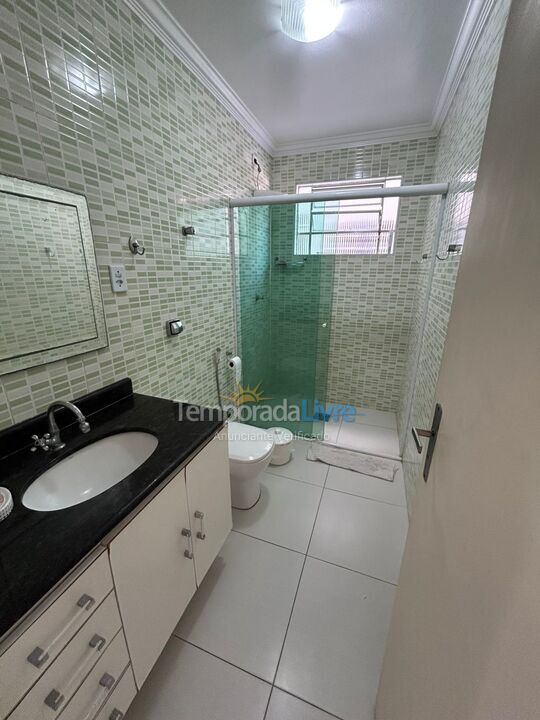 Apartment for vacation rental in Guarujá (Enseada)