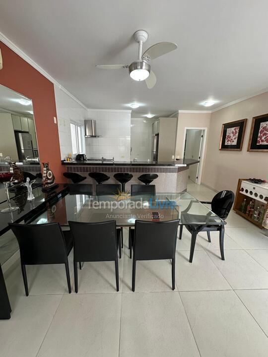 Apartment for vacation rental in Ubatuba (Praia Grande)