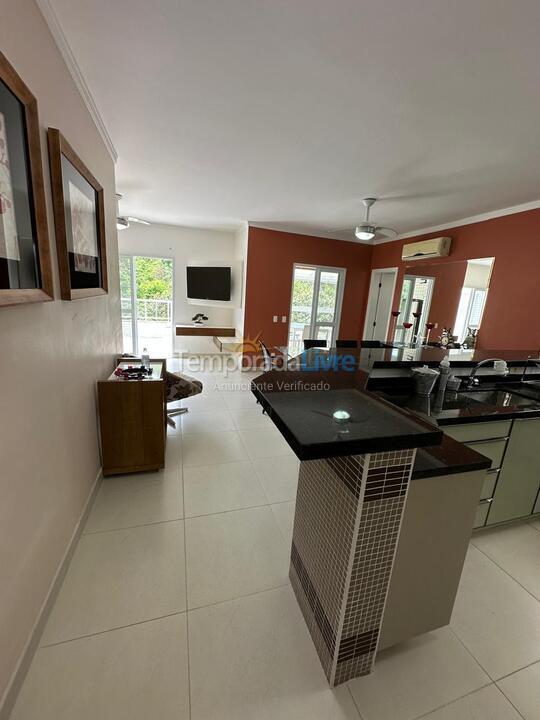 Apartment for vacation rental in Ubatuba (Praia Grande)