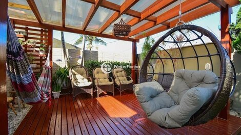 Casa com 6 Quartos e Piscina - Ribeirão da Ilha