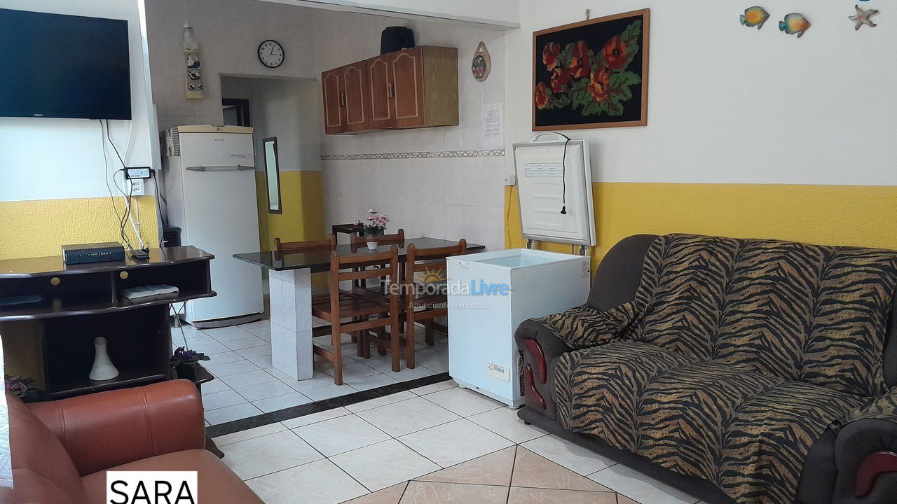 Casa para aluguel de temporada em Praia Grande (Ocian)