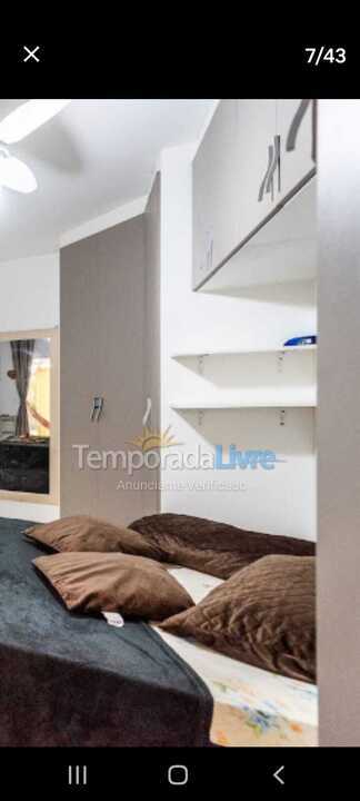 Apartamento para aluguel de temporada em Praia Grande (Praia do Caiçara)