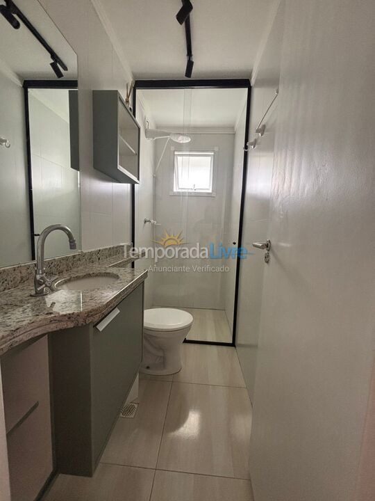 Apartamento para aluguel de temporada em Praia Grande (Praia do Caiçara)