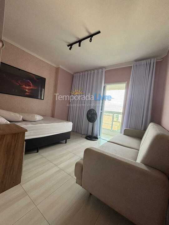 Apartamento para aluguel de temporada em Praia Grande (Praia do Caiçara)