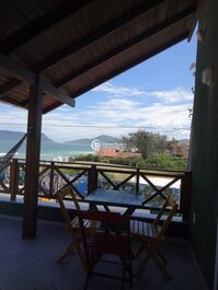 4 bedroom house facing the sea with views of Campeche Island