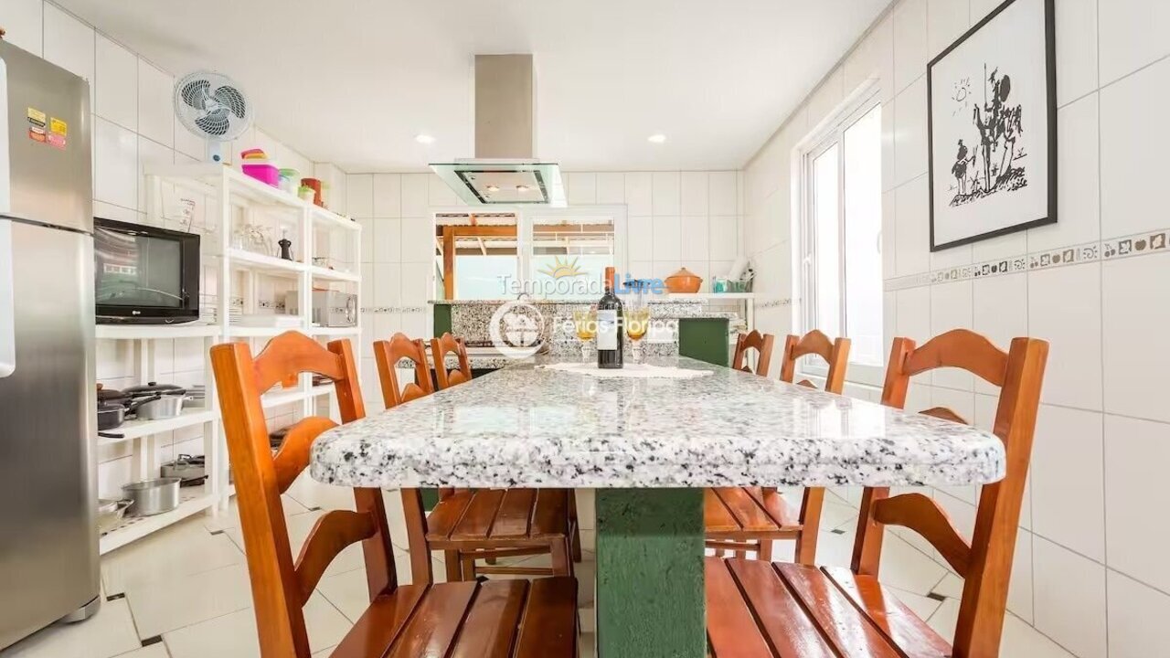 House for vacation rental in Florianopolis (Campeche)