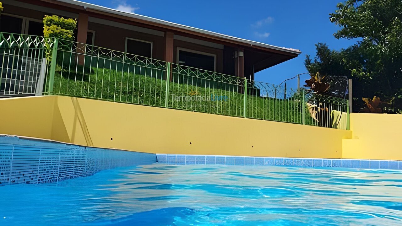 House for vacation rental in Bom Jesus dos Perdões (Marinas)