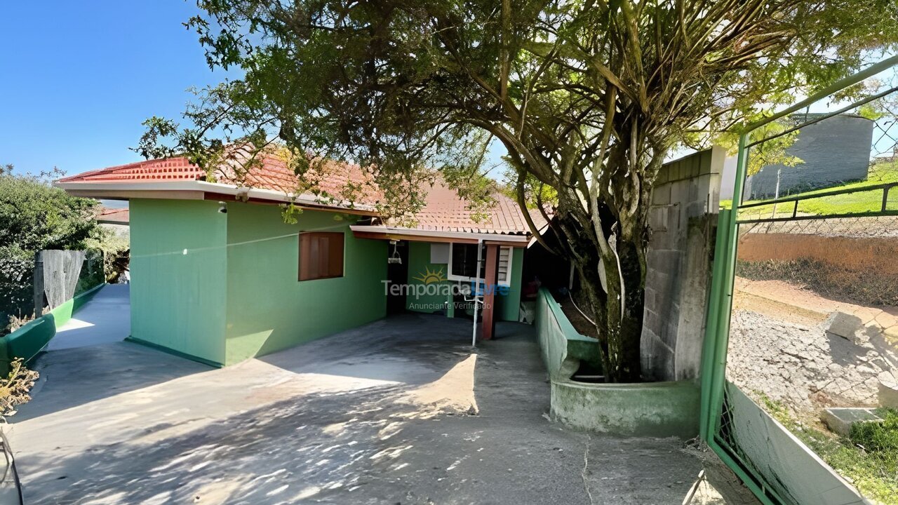 House for vacation rental in Bom Jesus dos Perdões (Marinas)