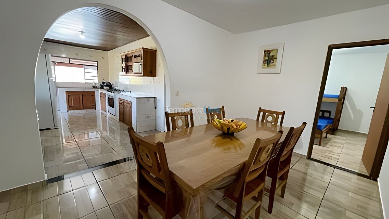 House for vacation rental in Bom Jesus dos Perdões (Marinas)