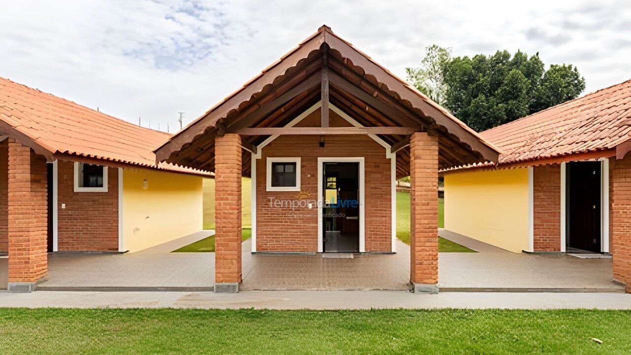 Casa para alquiler de vacaciones em Atibaia (Laranjal)