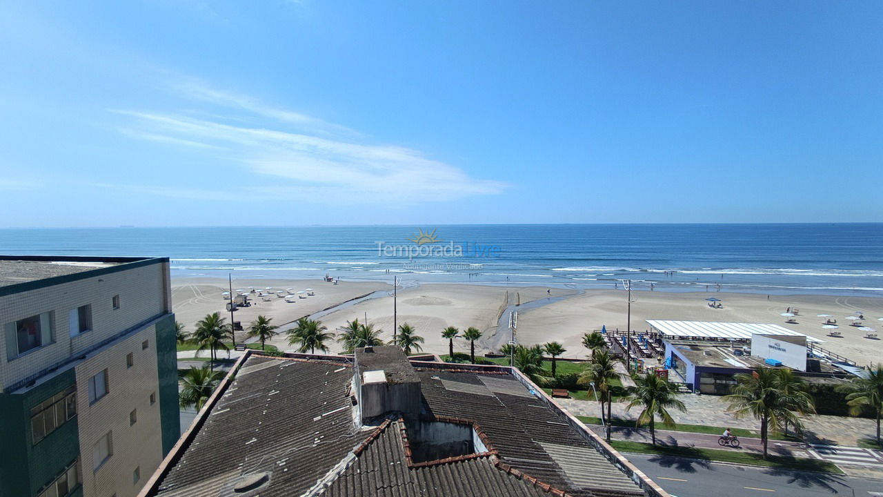 Apartamento para aluguel de temporada em Praia Grande (Praia do Caiçara)