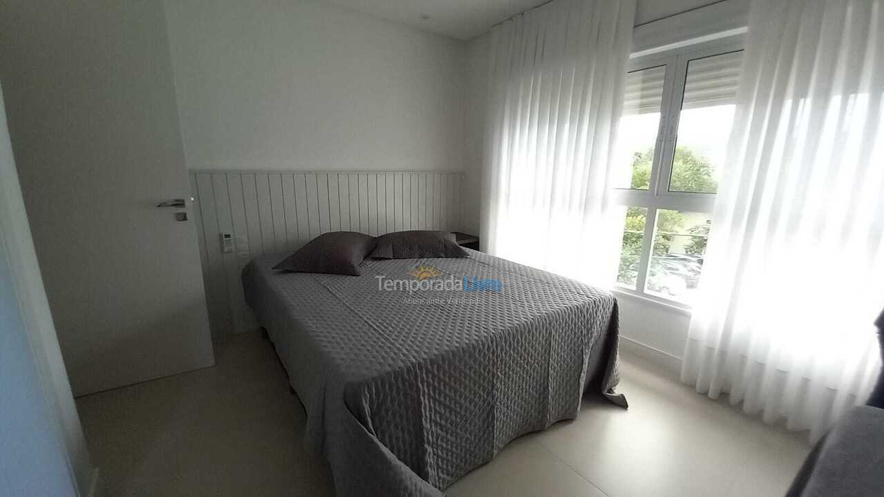 Apartment for vacation rental in Bombinhas (Canto Grande)