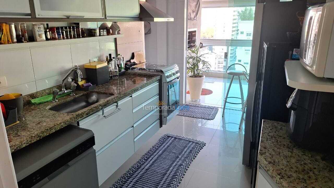 Apartment for vacation rental in Guarujá (Enseada)