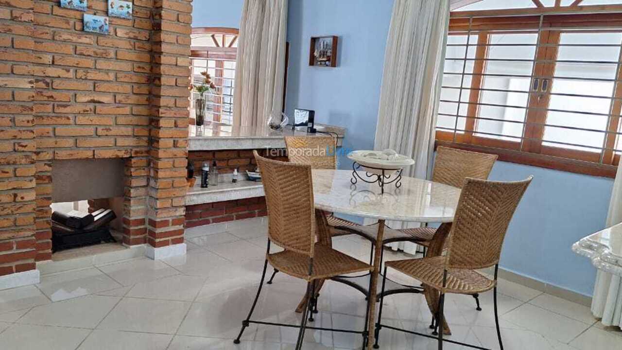 Casa para alquiler de vacaciones em Guarujá (Enseada)