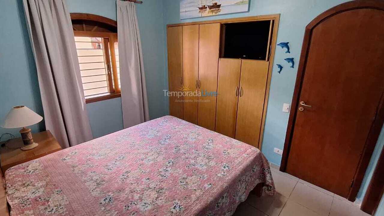 Casa para alquiler de vacaciones em Guarujá (Enseada)