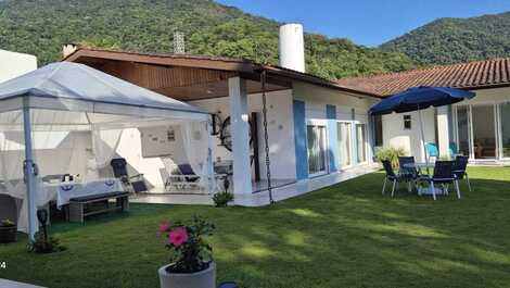 Hermosa casa de una sola planta en Lagoinha - Ubatuba