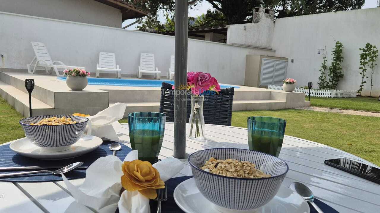 Casa para aluguel de temporada em Ubatuba (Lagoinha)