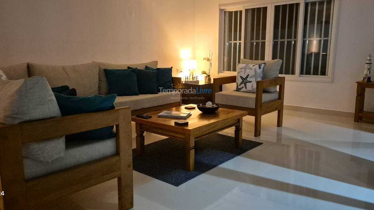 Casa para aluguel de temporada em Ubatuba (Lagoinha)