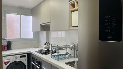 Apartamento con piscina- 2 dormitorios- 900m de la playa Florianópolis- SC