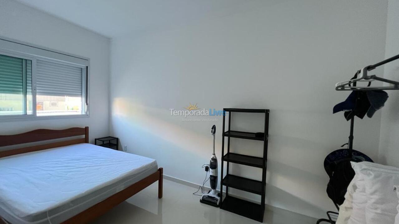 Apartment for vacation rental in Governador Celso Ramos (Praia de Palmas)