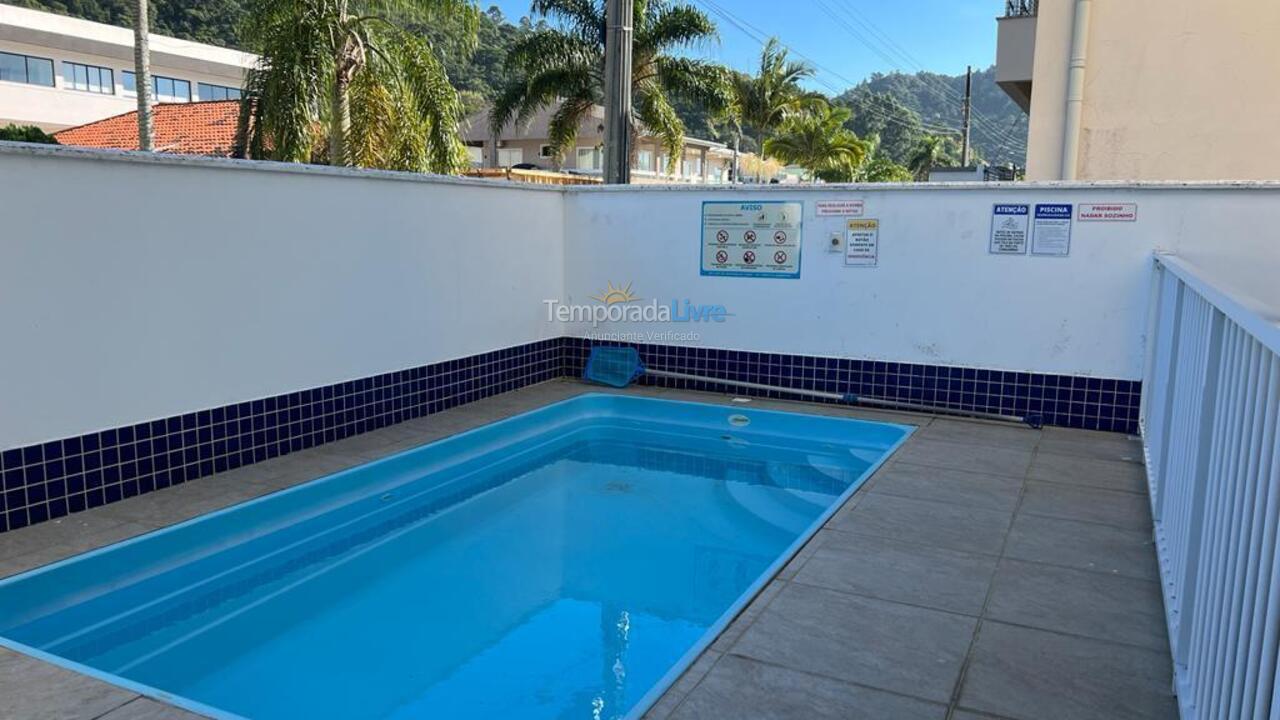 Apartment for vacation rental in Governador Celso Ramos (Praia de Palmas)