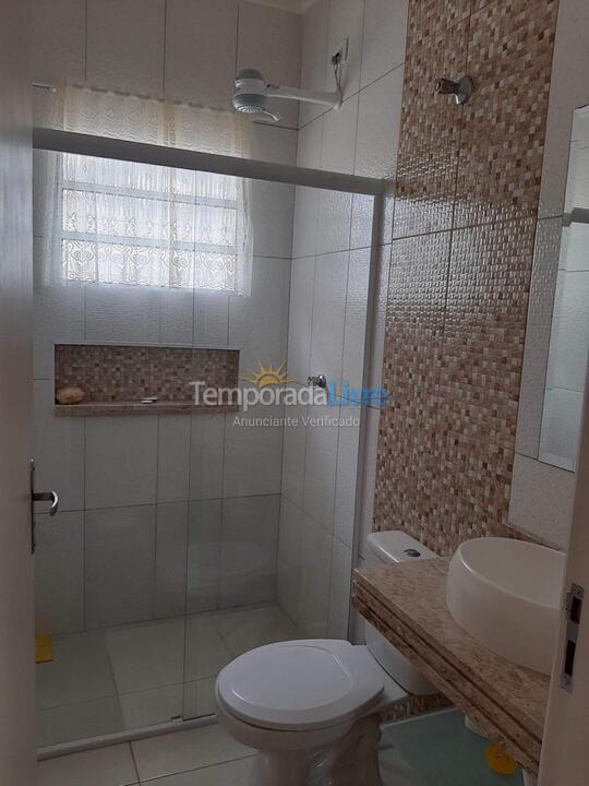 Casa para aluguel de temporada em Itanhaém (Balneario Jequetiba)