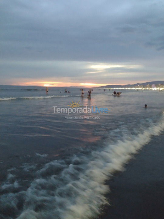 Apartamento para aluguel de temporada em Praia Grande (Boqueirão)