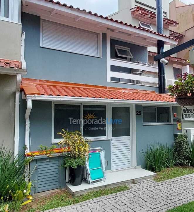 House for vacation rental in Florianópolis (Jurere Tradicional)