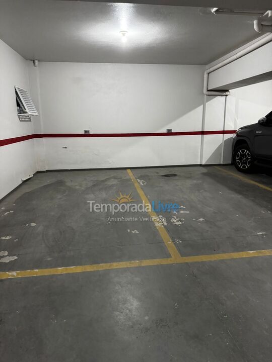 Apartamento para aluguel de temporada em Itapema (Meia Praia)