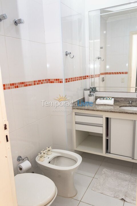 Apartamento para aluguel de temporada em Guarujá (Jardim Asturias)