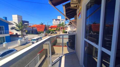 HOUSE WITH 3 BEDROOMS, SUITE, WITH AIR CONDITIONING, FOR 8 PEOPLE IN CORNER G.