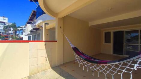 HOUSE WITH 3 BEDROOMS, SUITE, WITH AIR CONDITIONING, FOR 8 PEOPLE IN CORNER G.